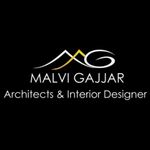 Malvi Gajjar Architect is swapping clothes online from Ahmedabad, Gujarat
