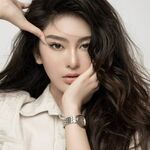 lucynguyen88ivina is swapping clothes online from 