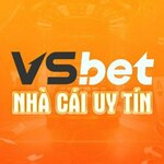 nhacaiuytinhopphap is swapping clothes online from 