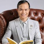 jamesnguyenn is swapping clothes online from 
