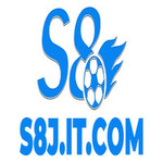 S8 is swapping clothes online from 