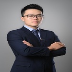 Nguyễn Hoàng Minh is swapping clothes online from 