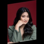 Tác Giả Thiên Hà is swapping clothes online from 