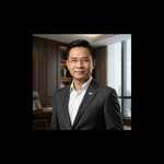 CEO Tôn Bằng is swapping clothes online from 