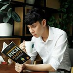 Rico Mạnh Hùng is swapping clothes online from 
