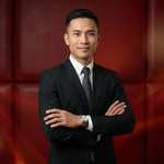 Trần Khang (Khang Bet) is swapping clothes online from 