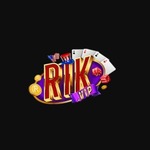 Rikvip Ceo Michael Lê is swapping clothes online from 