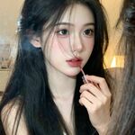 sijol82596 is swapping clothes online from 