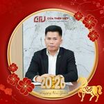 Nguyễn Văn Tuấn is swapping clothes online from 