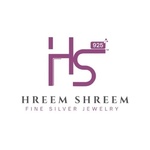 hs925 is swapping clothes online from 