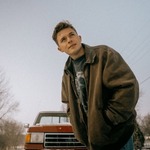 josiahqueenmerch is swapping clothes online from 