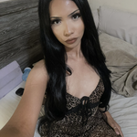 urbinaashley is swapping clothes online from 
