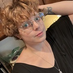 passelandgaze is swapping clothes online from 