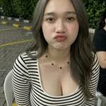 ltdtotoibl8 is swapping clothes online from 
