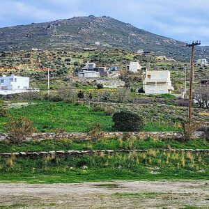 greeceinvests1 is swapping clothes online from 