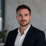Smith Matthew is swapping clothes online from Dubai, 